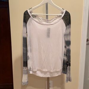 😎 NWT-Drew brand cotton tee with LS mesh